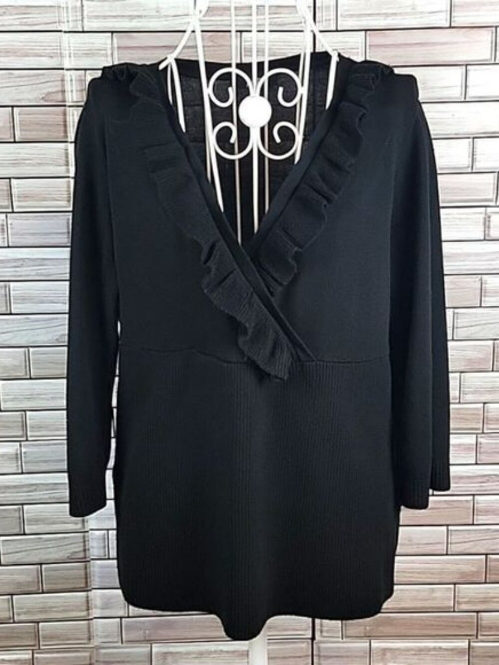 AGB sweater Size L